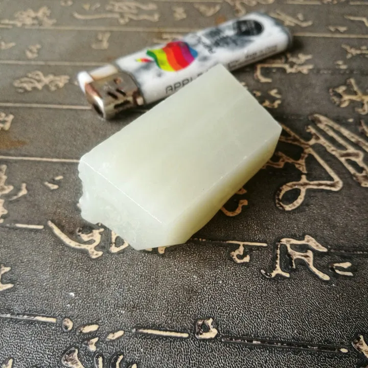 Natural Kunlun Jade Rough Nephrite Raw (90g, 5X2.9X1.5cm)