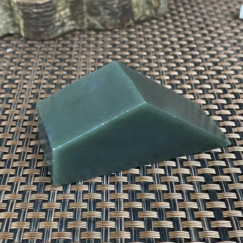Natural Kunlun Jade Rough Nephrite Raw (99g,6.7X2.7X2.8cm)