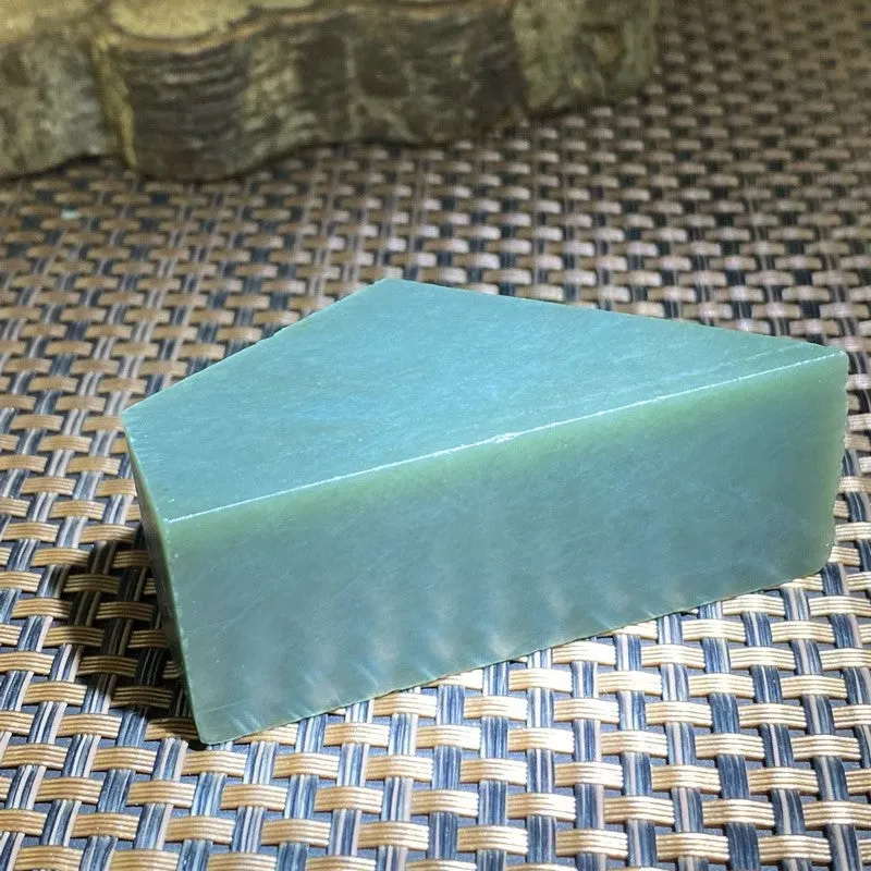 Natural Kunlun Jade Rough Nephrite Raw (99g,6.7X2.7X2.8cm)
