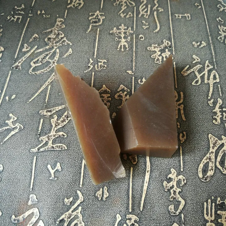 Natural Kunlun Jade Rough Nephrite Raw Remains