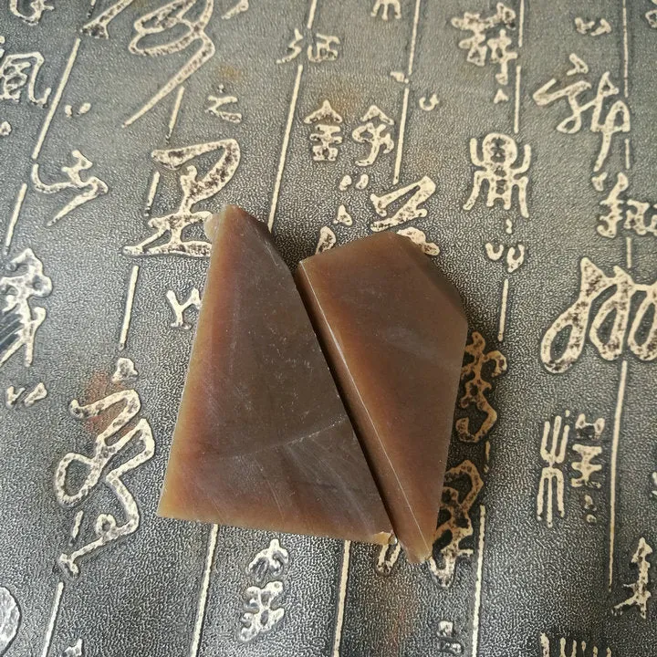 Natural Kunlun Jade Rough Nephrite Raw Remains