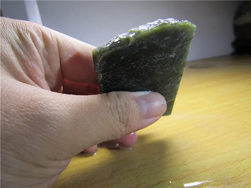 Natural Siberian Jade Rough Russia nephrite Raw (61.25g, 60X39X10mm)