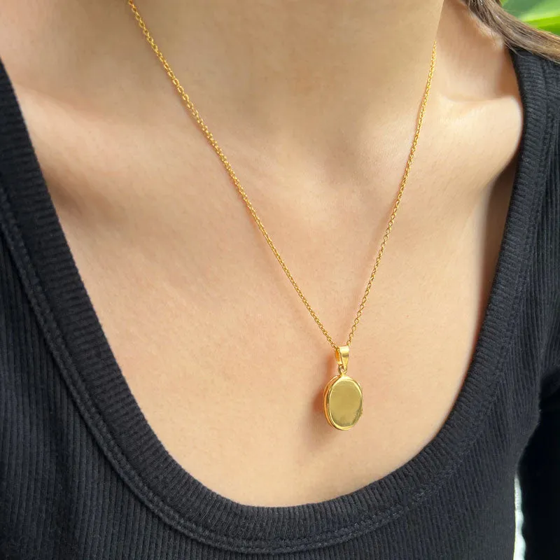 Oval Locket, Gold