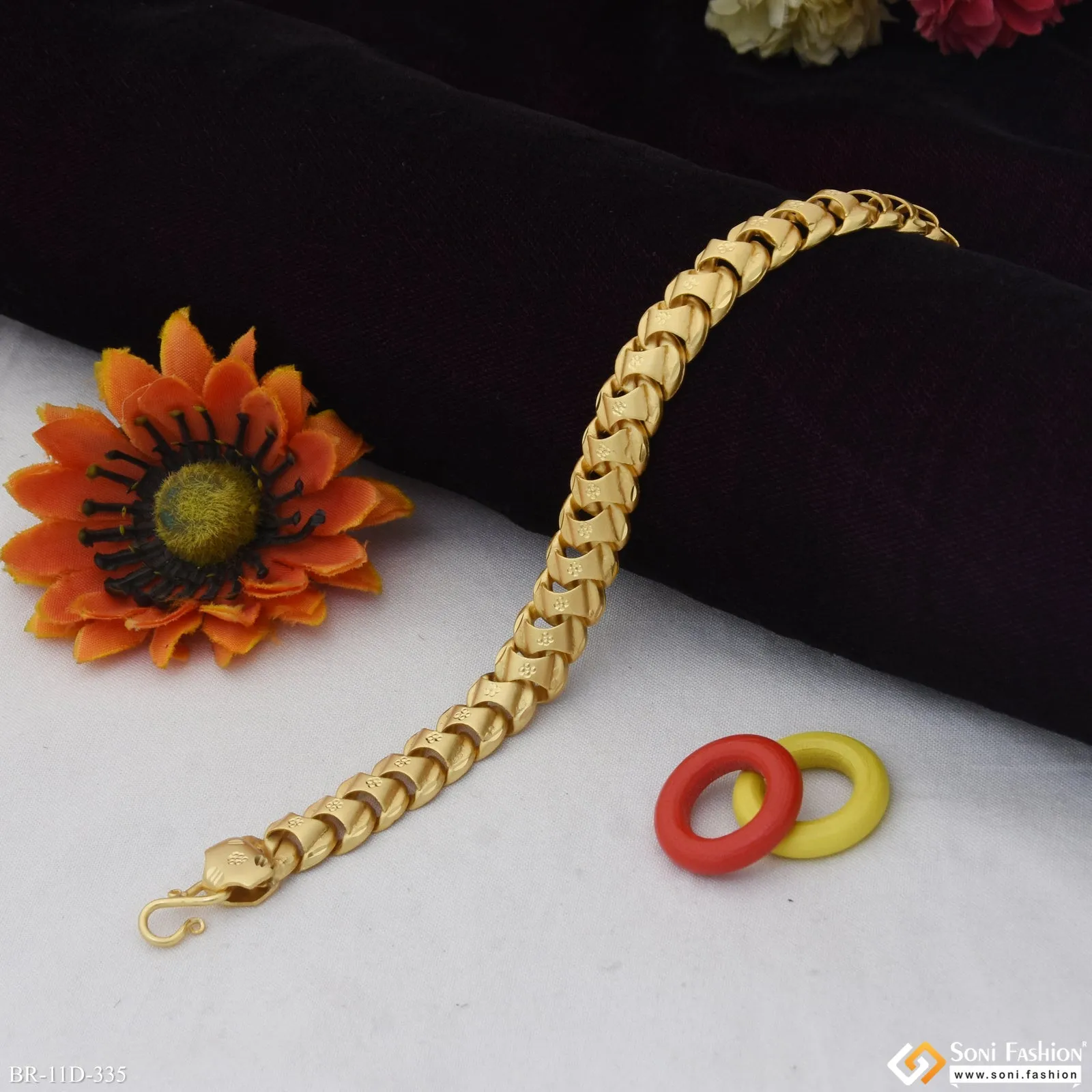 Pokal Superior Quality Unique Design Gold Plated Bracelet for Men - Style D335