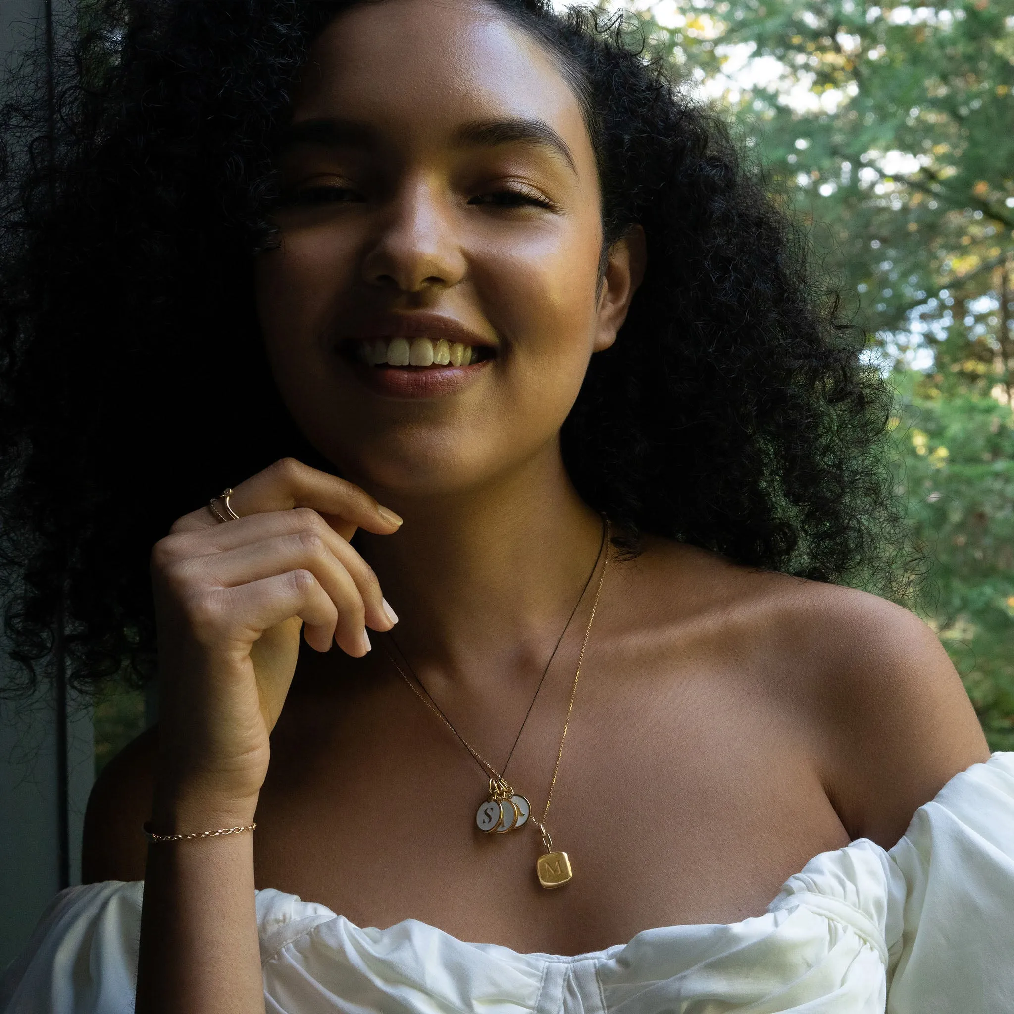 Slim "Viv" 18K Gold Engraved Locket Necklace