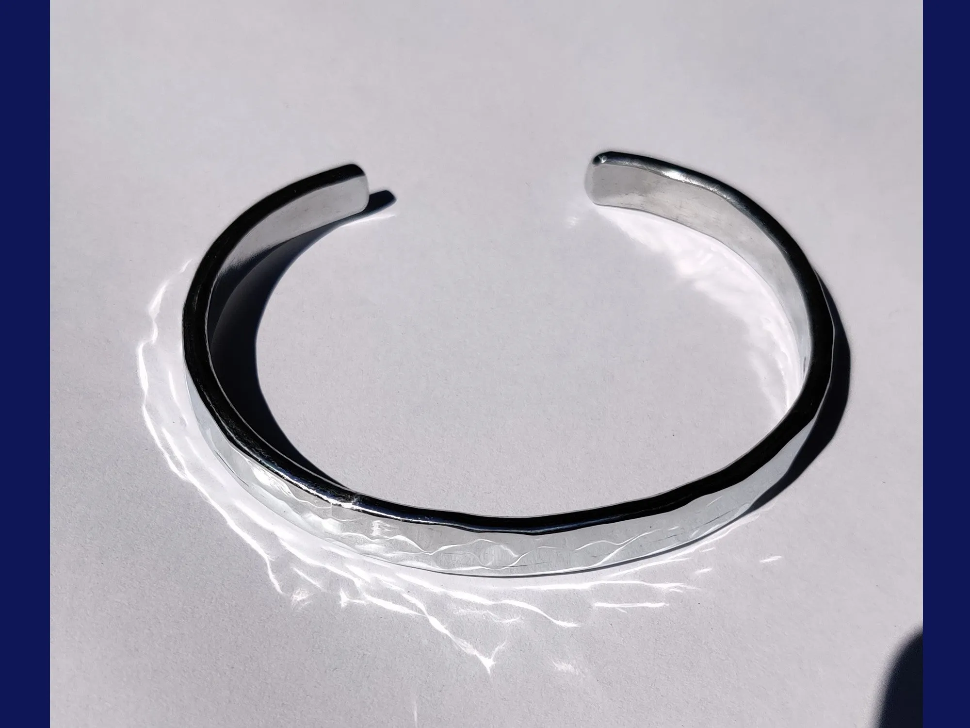 Zinc Anklet With Hammer Texture